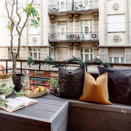 Chill On The Screened Balcony-Budapest Most Historic Landmarks Exteriör bild