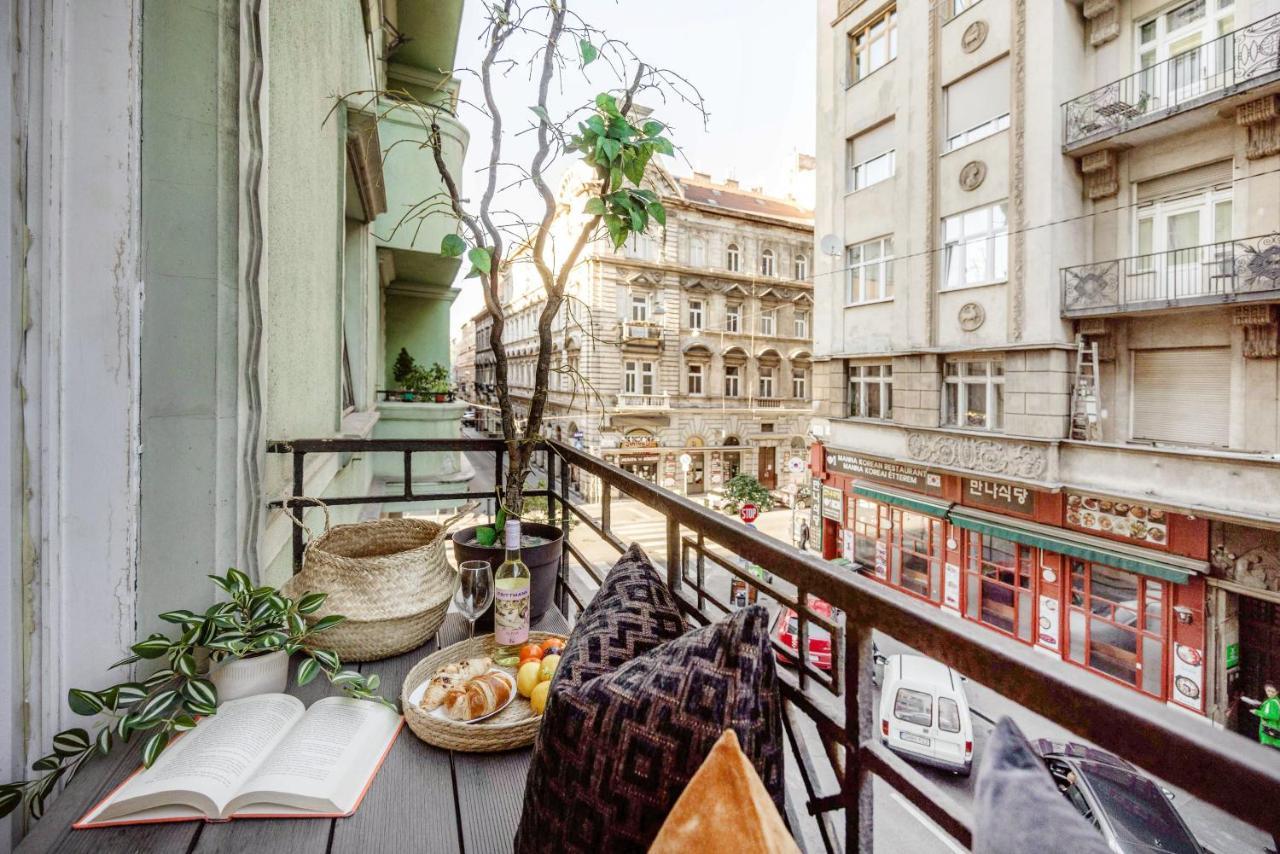 Chill On The Screened Balcony-Budapest Most Historic Landmarks Exteriör bild